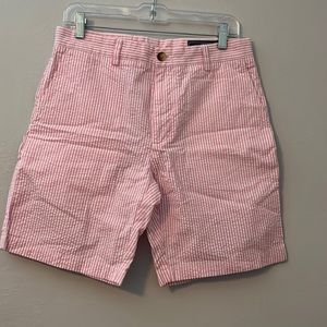 Vineyard Vines shorts